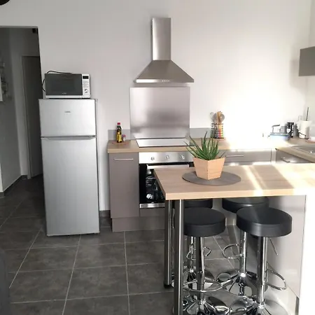 Апартаменты Avenue Gambetta - 6 Йер